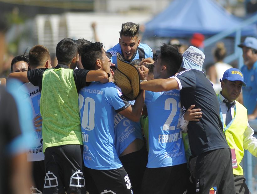 Deportes Iquique Vs Coquimbo En Vivo Online Primera Division De Chile Deportes Iquique Vs Coquimbo Deportes Iquique Vs Coquimbo En Vivo Liga De Chile En Vivo Futbol