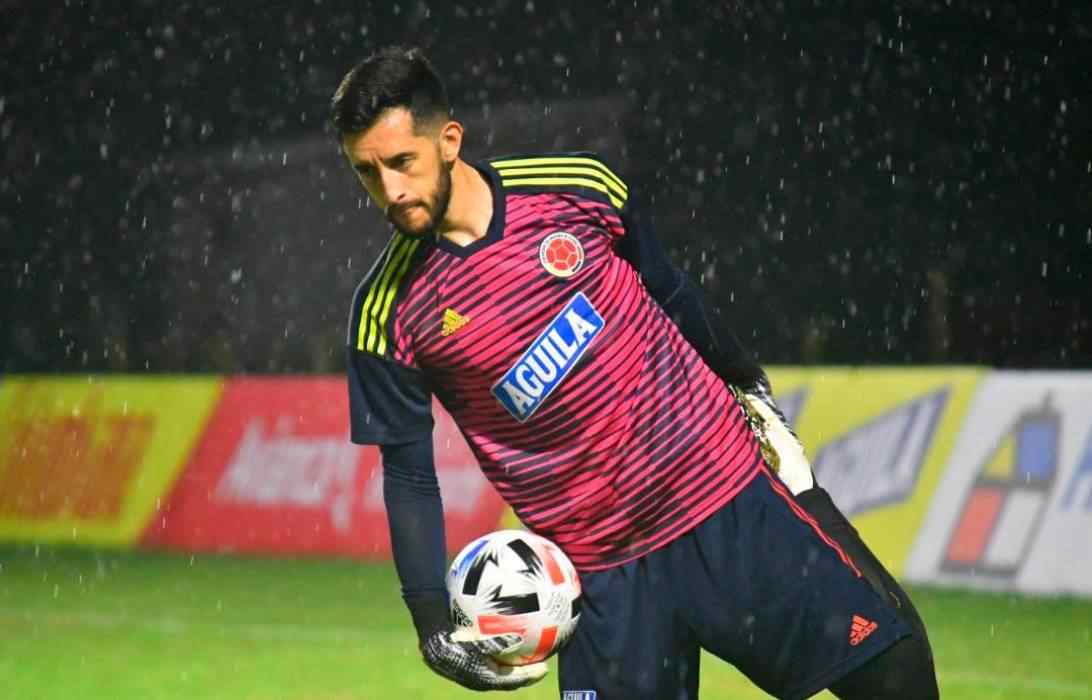 Camilo Vargas debuta en Eliminatorias