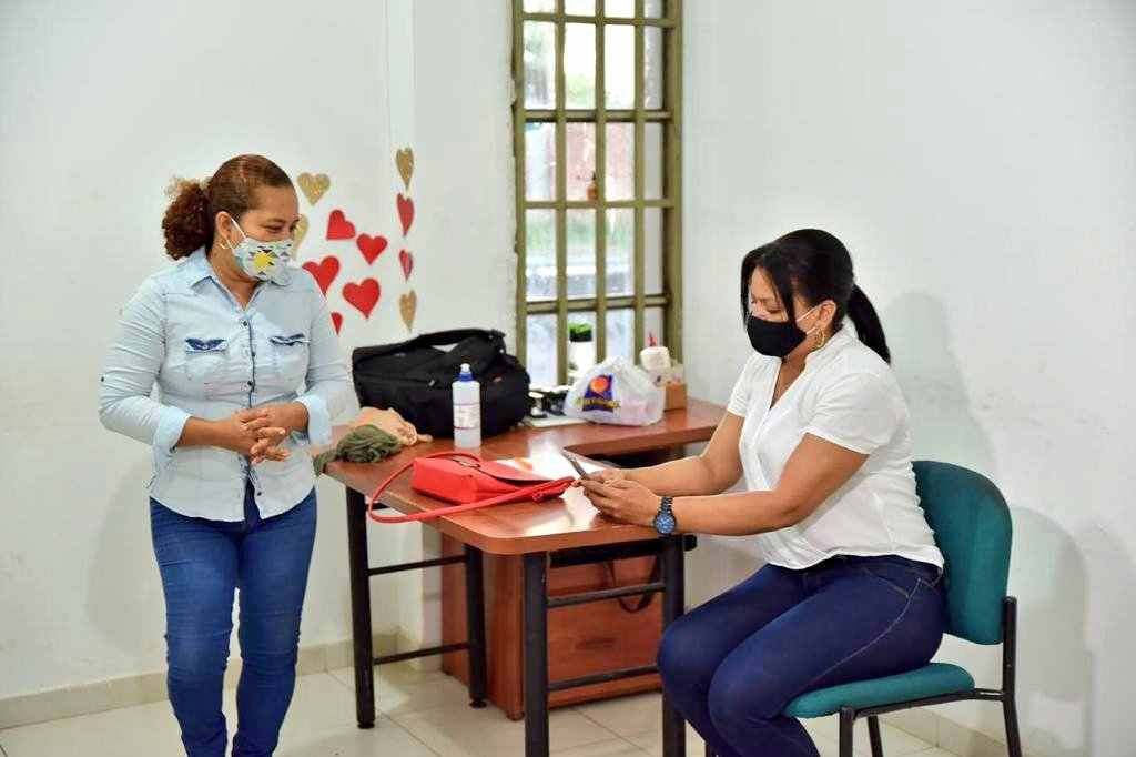 Madres cabeza de hogar, prioridad en el Ingreso Solidario
