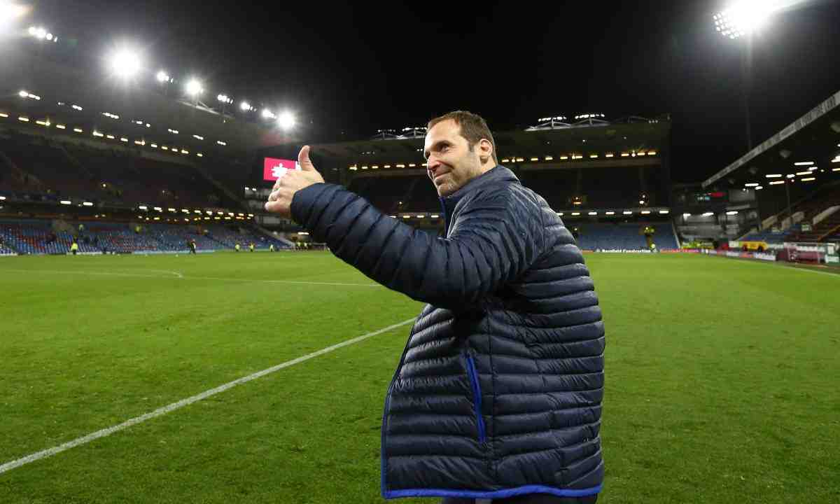 Petr Cech ahora es directivo y jugador en el Chelsea