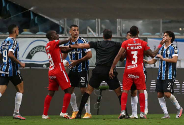 América de Cali, Tulio Gómez y la intención de renovar con Edwin Velasco