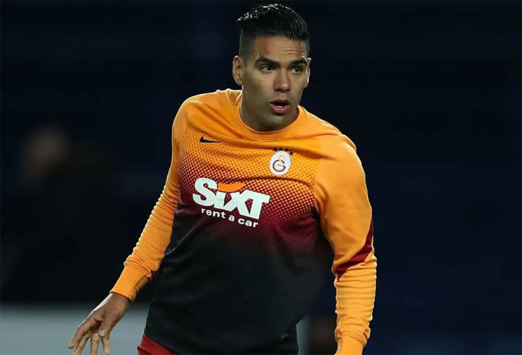 Falcao García: su deuda en Galatasaray, la expulsión y una promesa