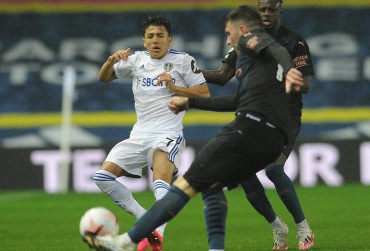 El gol de Ian Carlo Poveda con el sub-23 de Leeds United