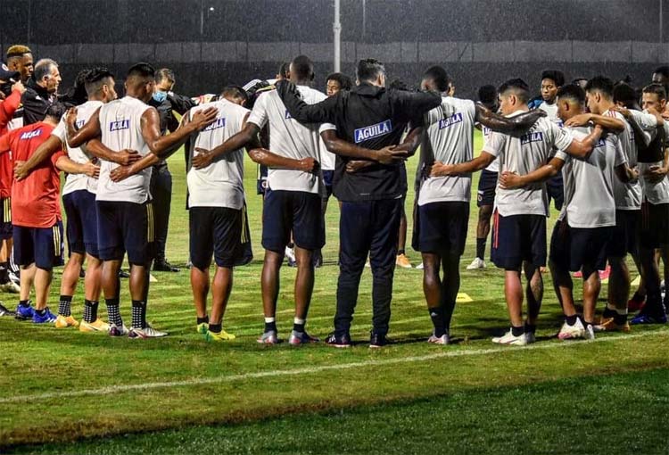 El futbolista de la Selección Colombia al que relacionan con PSG