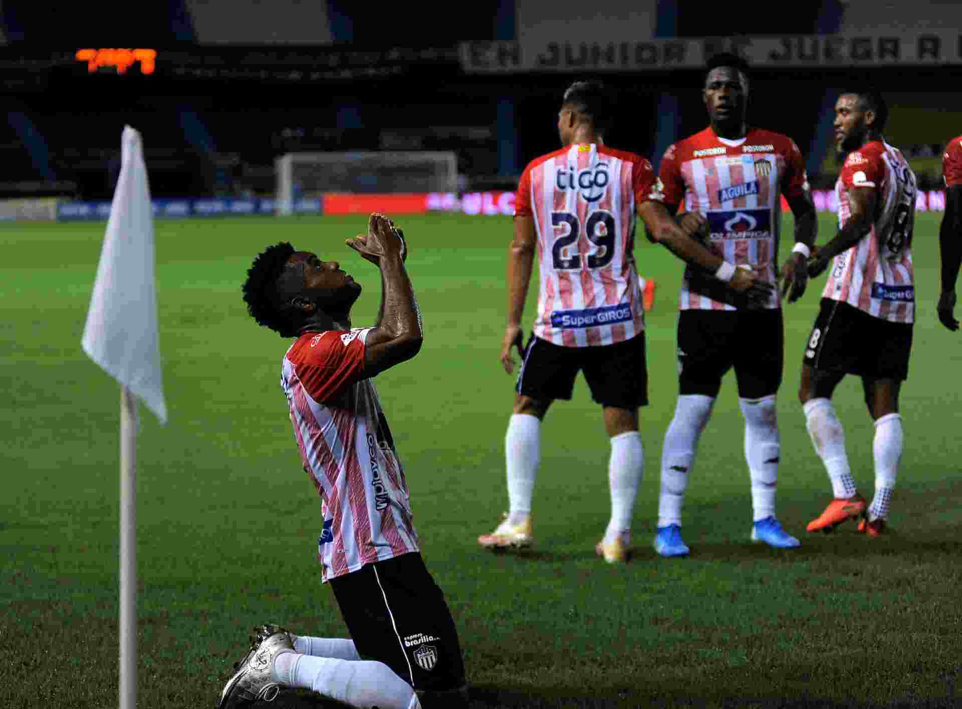 Victoria del Junior sobre el final ante Unión La Calera