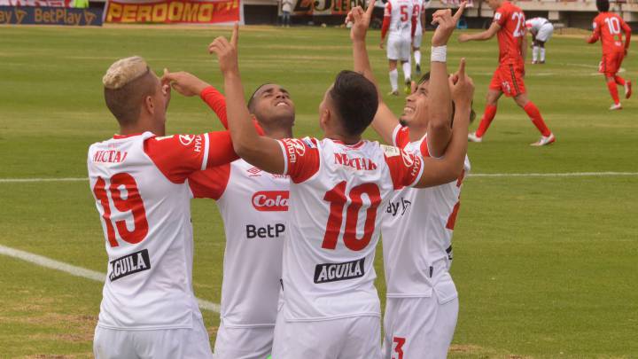 Santa Fe recuperó a su goleador para las fases finales