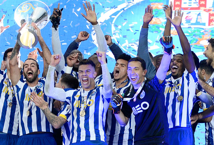 Todos los títulos de Luis Díaz y Matheus Uribe, campeones con el Porto de la Supercopa