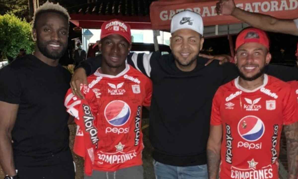 América ¿Llega Stiven Mendoza pero se va Duván Vergara