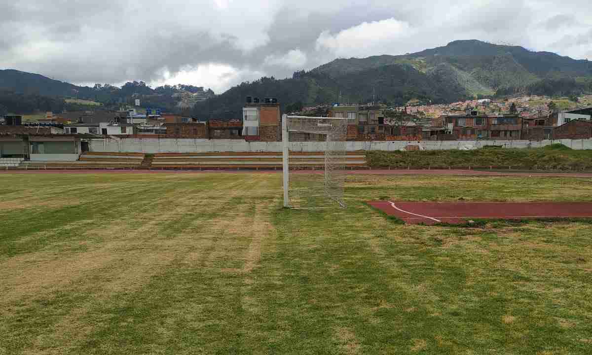 Equidad vs. Nacional el lamentable estado de la cancha de Zipaquirá