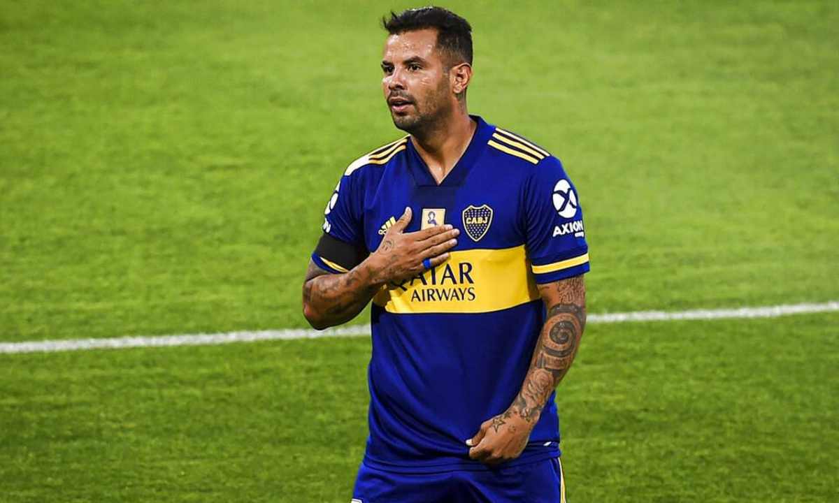 La tremenda asistencia de Edwin Cardona en la Copa Maradona