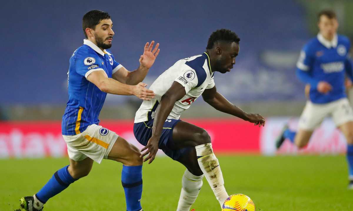 Mourinho solamente le dio un tiempo a Dávinson Sánchez