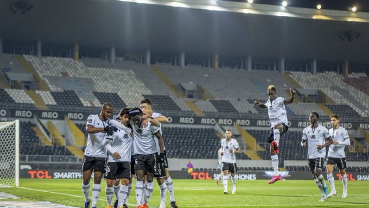 EN VIVO - Vitória Guimaraes vs Farense (Aplazado) online por la jornada 14  de la Primeira Liga de Portugal