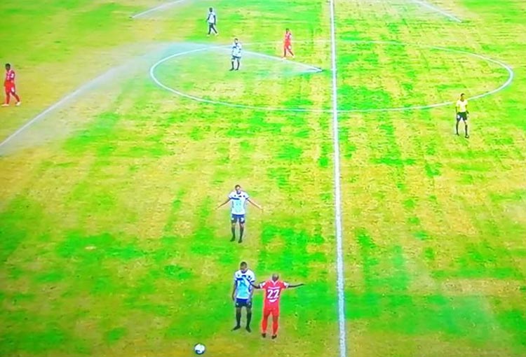 La cancha en la que jugó América de Cali fue motivo de críticas