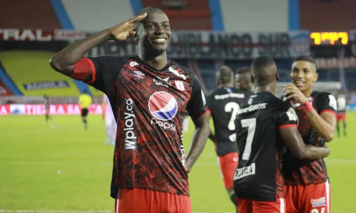 ¿Adrián Ramos podrá jugar frente a Junior de Barranquilla