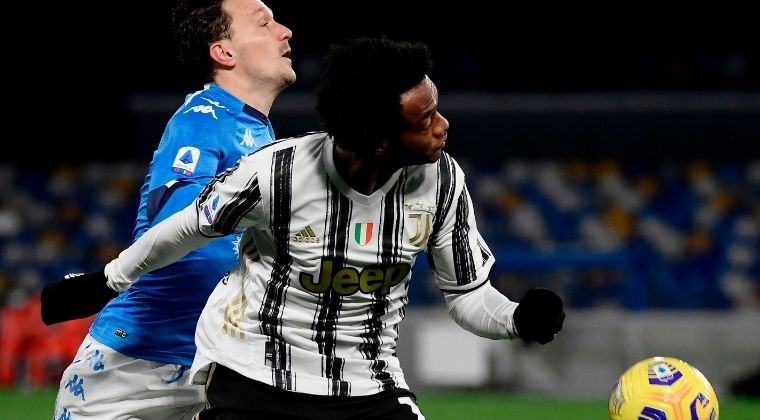 ¡Cuadrado prende las alarmas! No salió al campo en el segundo tiempo del Napoli vs. Juventus