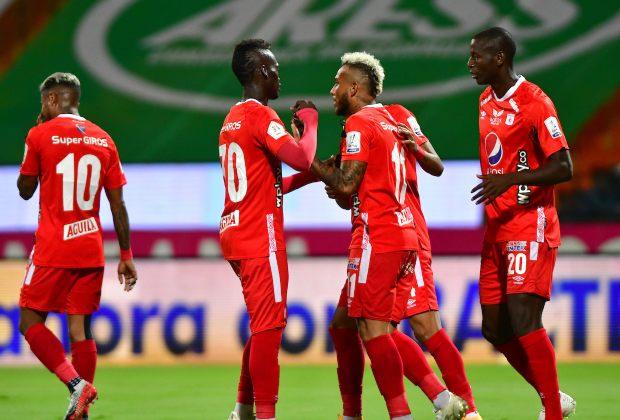 América de Cali tendrá dos bajas más ante Santa Fe por COVID-19