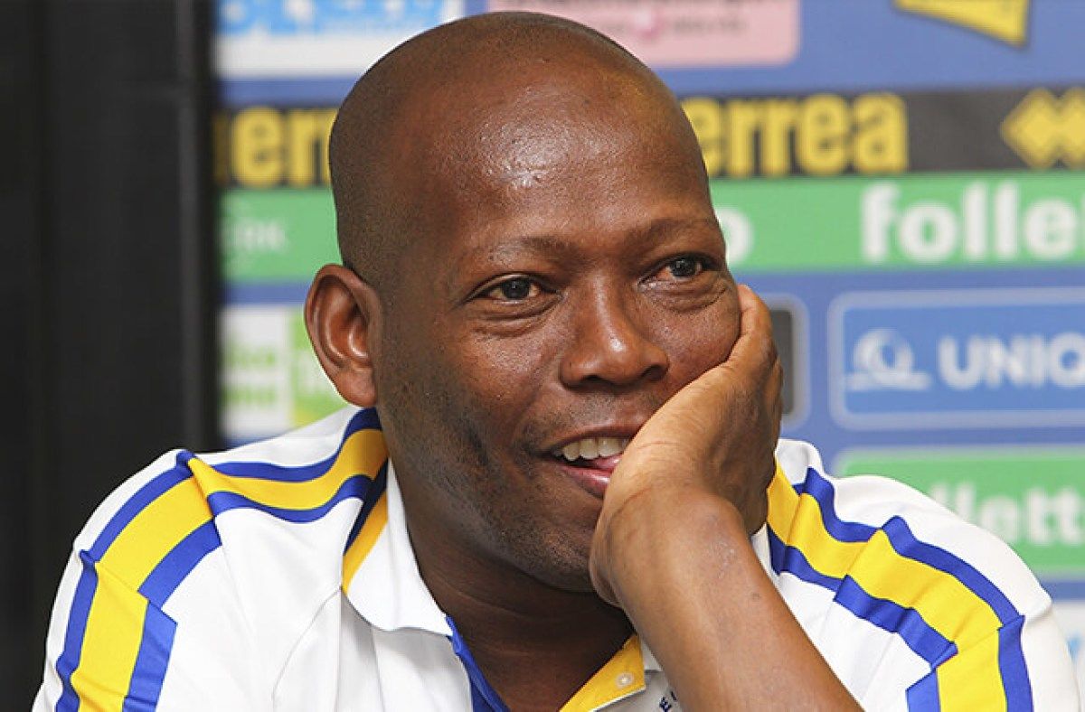 Tino Asprilla contra Pékerman: “quemó a muchísimos”