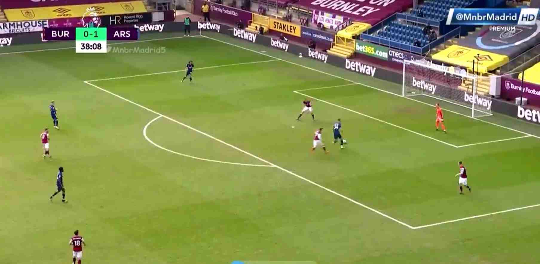 Cuando un error de fútbol aficionado se ve en la Premier League