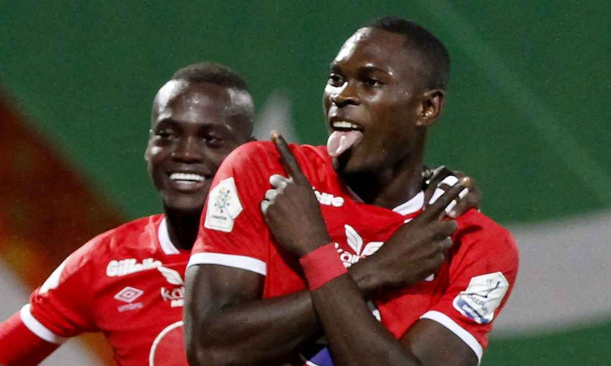 Primera lesión de Díber Cambindo en el América de Cali