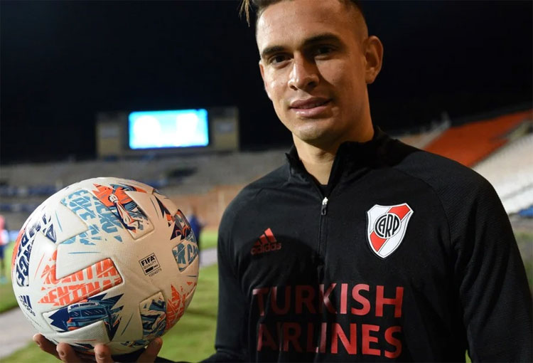 Italia aparece como opción para Rafael Santos Borré