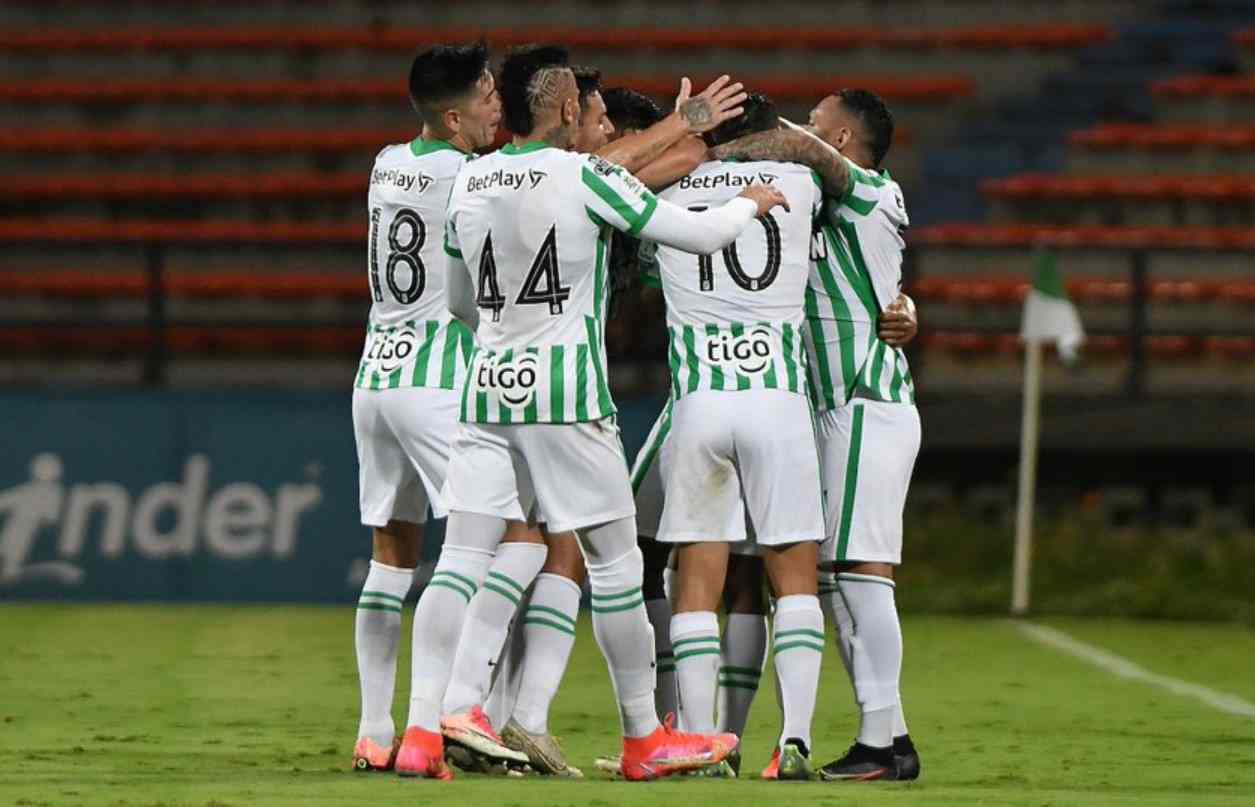 ¿Árbitro Roberto Tobar encaró a un jugador de Atlético ...
