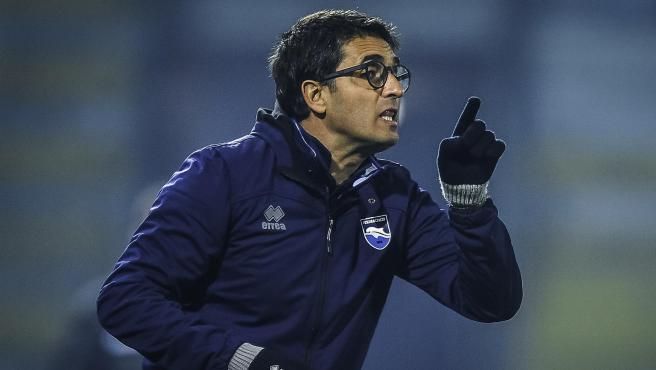 ¡Insólito! Hinchas agredieron a la hija del DT de un equipo italiano